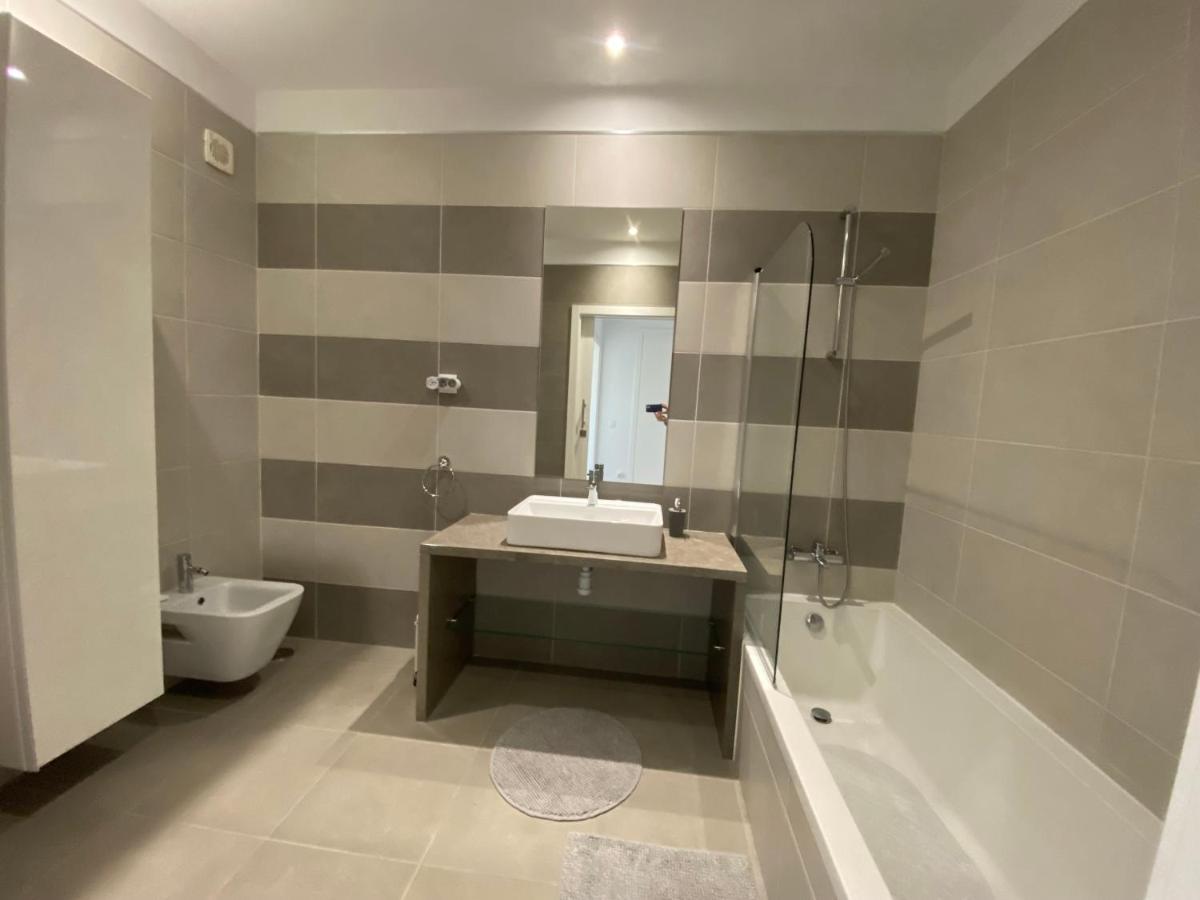 Albufeira Malpique Beach Apartment Екстер'єр фото