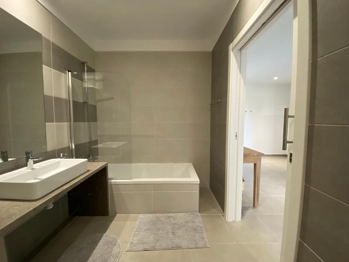 Albufeira Malpique Beach Apartment Екстер'єр фото